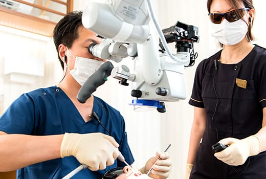 目白マリア歯科のマイクロスコープなど先端医療機器の完備による高度な診療・治療